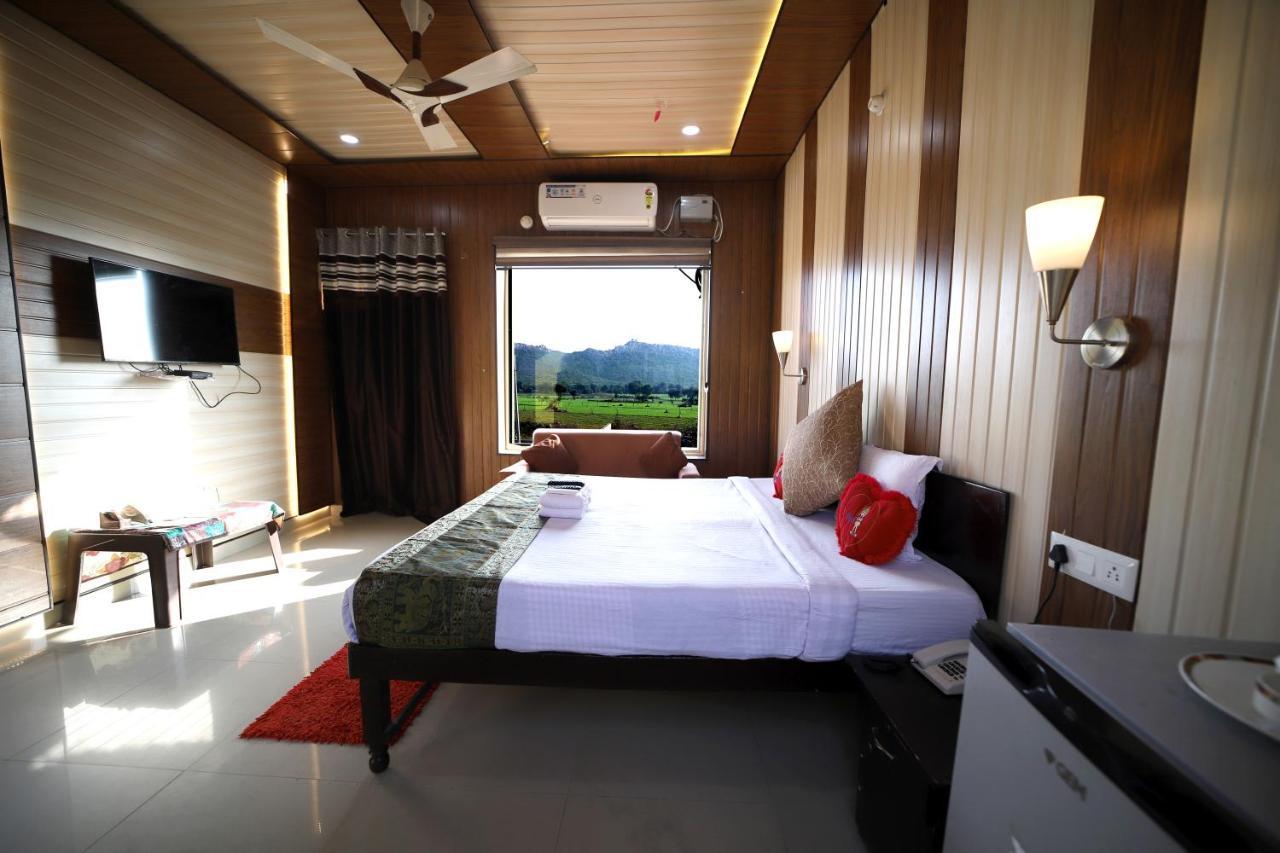 Bundeli Farm Resort Orchha Exterior foto